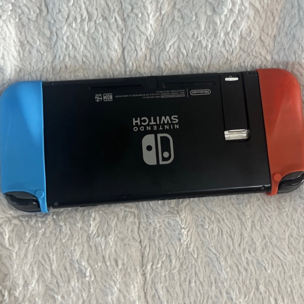 Nintendo Switch Handheld Console - Neon Blue Red - Excellent Condition - Picture 4 of 10